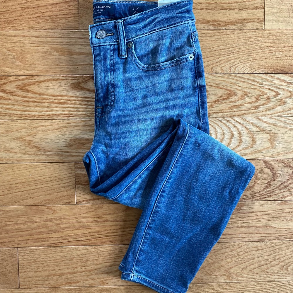 NWT Lucky Brand Mid Rise Ava Crop Jean